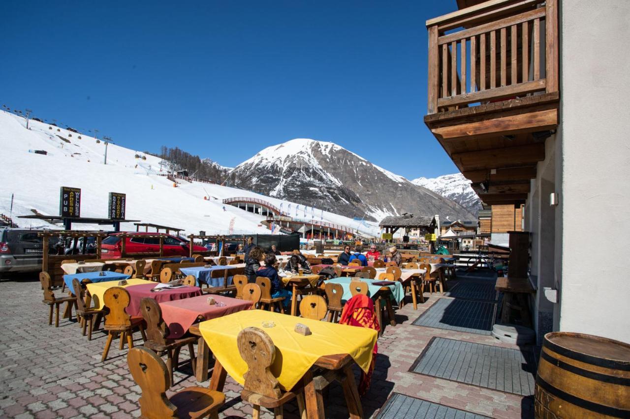Hotel Helvetia Livigno Exterior photo